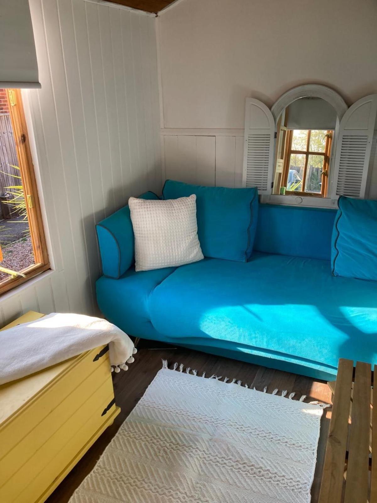 The Sashes - Cozy - Free Parking - Ultrafast Wifi - Smart Tv - Netflix - Sleeps Up To 6! Close To Town Center & Sandbanks & Bournemouth * Poole